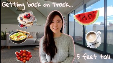 GETTING BACK ON TRACK | What I eat in a day to lose weight | Petite | 5 feet tall | 1200 Calories